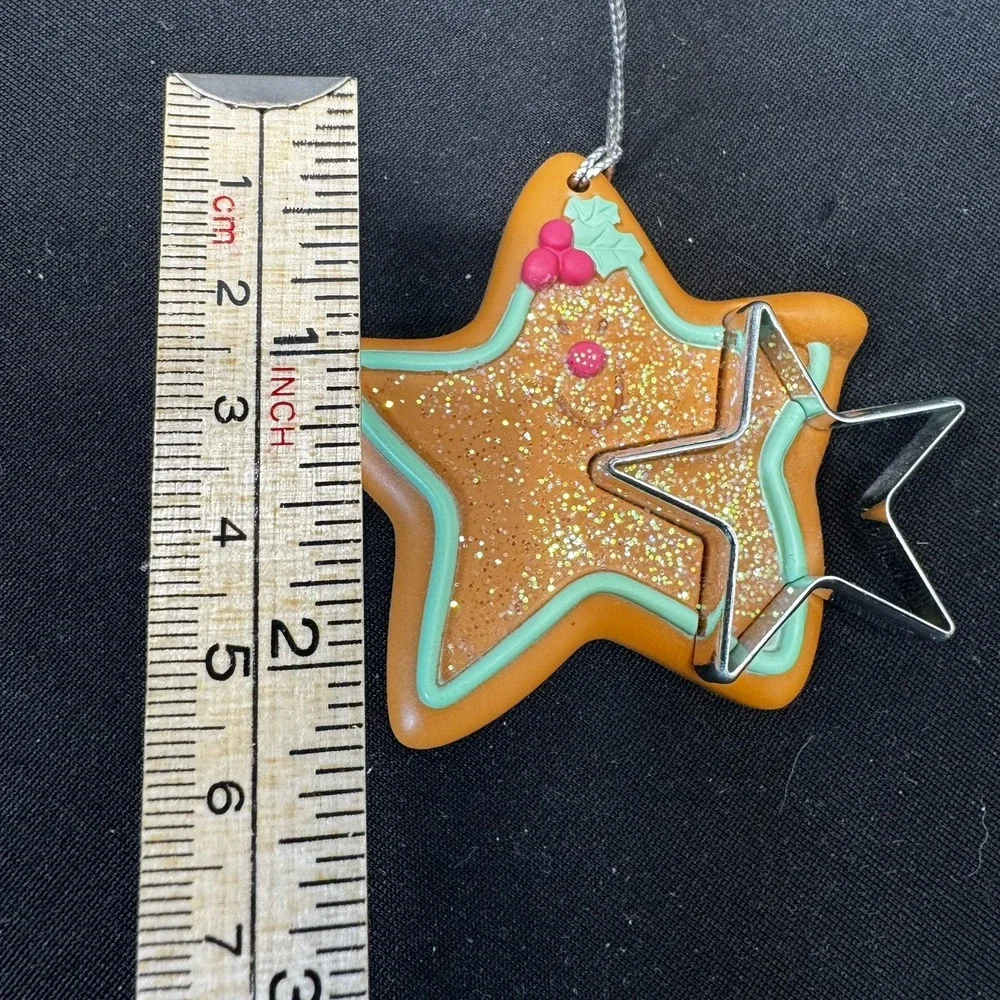 AVON COOKIE CUTTER CUTIES STAR ORNAMENT‎ Pre-owned